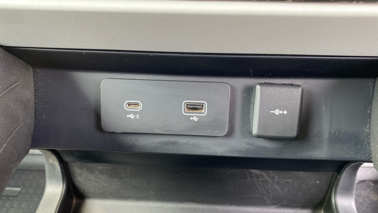 Land Rover Defender 90 Diesel 3.0 D250 Hard Top Auto